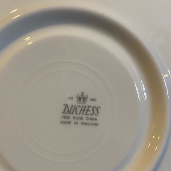 Pair Of Duchess Teacups & Saucers - Floral DUC97 - English Fine Bone China - Picture 8 of 12